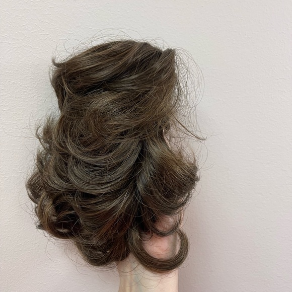 Toni Brattin Toni Pony Curls Ponytail Medium Brown NWOT - Picture 3 of 9